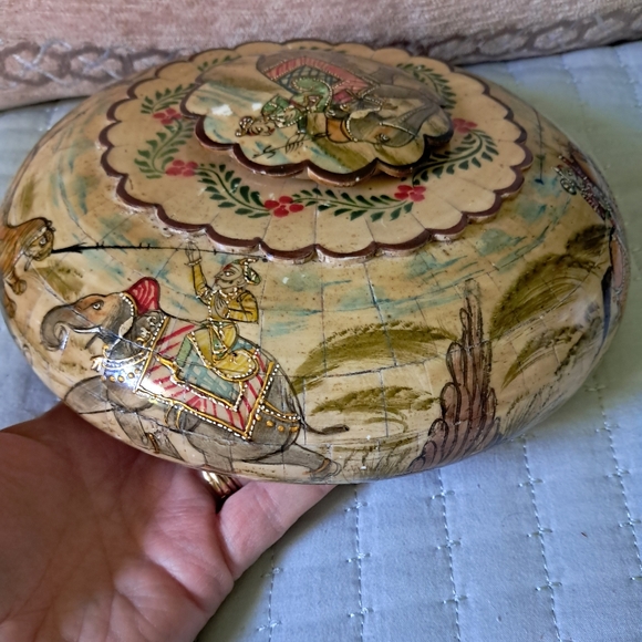 Antique HandPainted Moriage Indian Opium Box w/ Inlaid Camel Bone and Ebony Wood - Picture 8 of 14